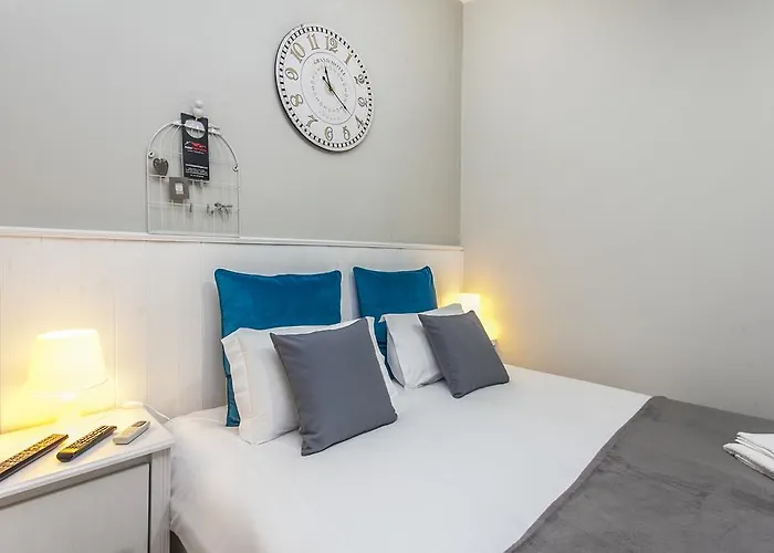 Flores - 22668al * Lissabon